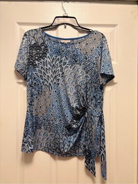 Women's Blue Paisley Short-Sleeve Side-Tie Tee
